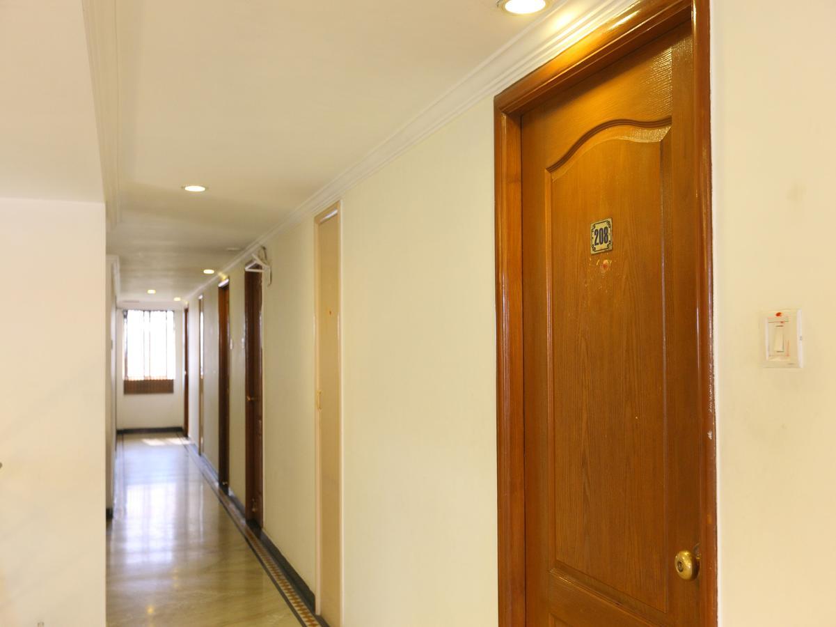 Oyo 1081 Hotel Sindhu International Tirupati Esterno foto