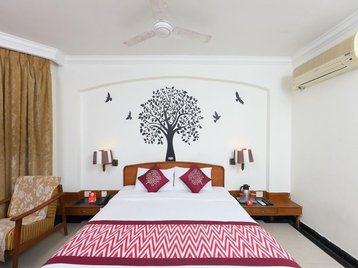 Oyo 1081 Hotel Sindhu International Tirupati Esterno foto